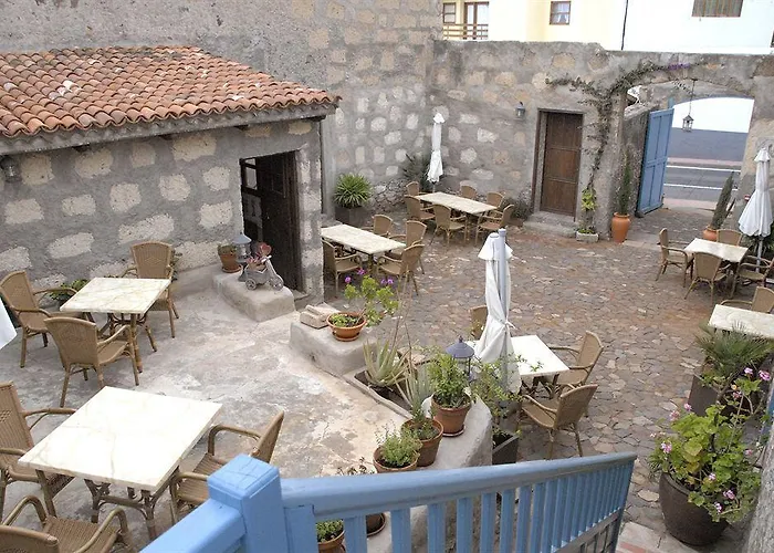 埃斯昆纳斯4号乡村酒店 酒店 圣米格尔德阿沃纳