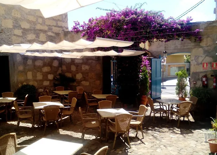 埃斯昆纳斯4号乡村酒店 圣米格尔德阿沃纳